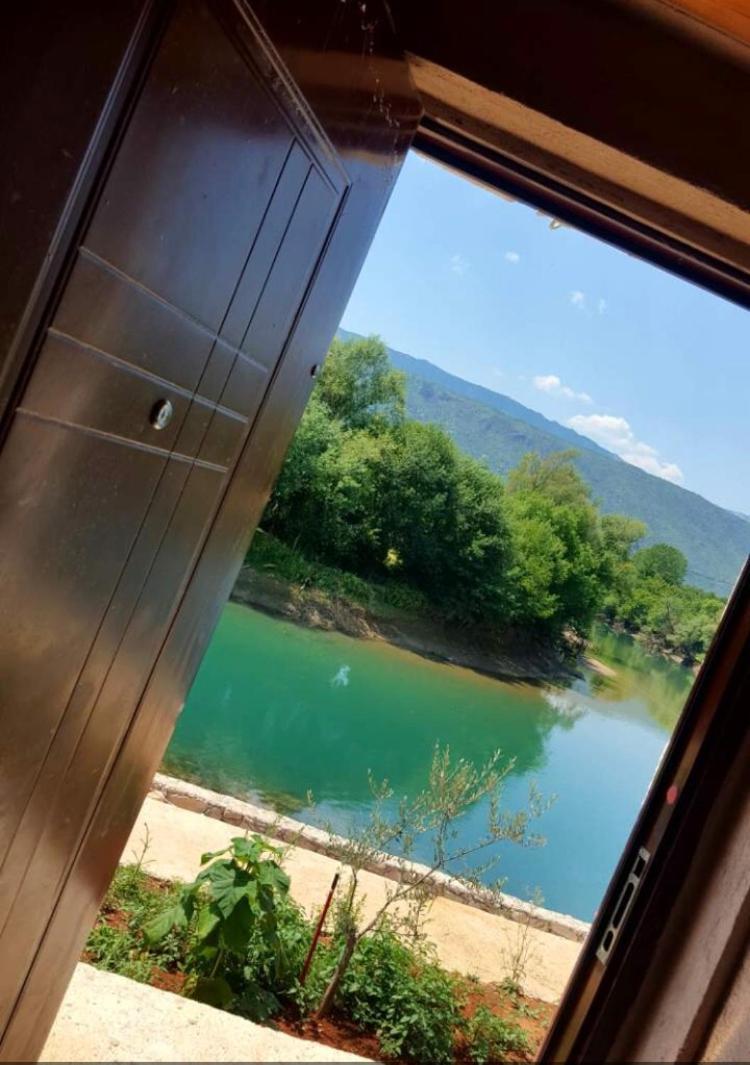Splav "Slap" - Bungalovi Danilovgrad Ngoại thất bức ảnh